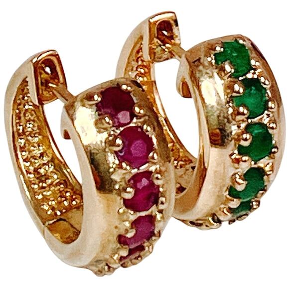VTG Emerald Ruby Petite Huggie Earrings Colorful Minimalist Gold Tone Lab Grown - Picture 1 of 11